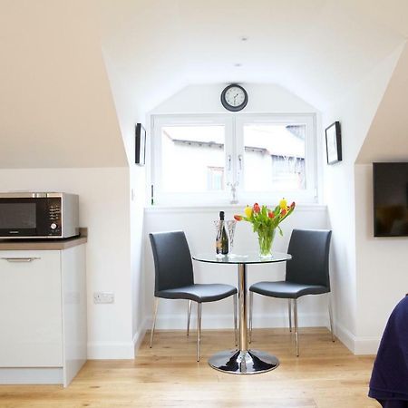 Dunmurray Lodge Guesthouse And Loft Apartment ピトロクリー エクステリア 写真