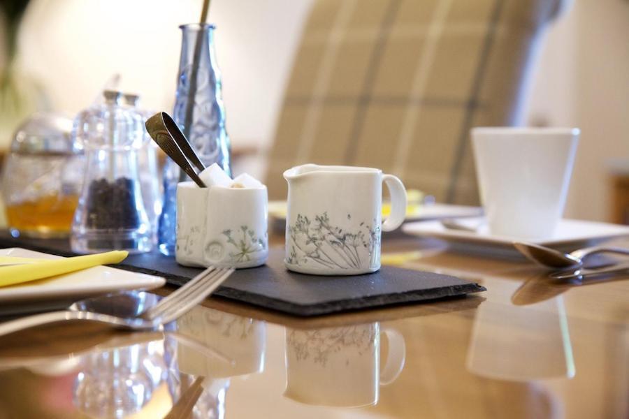 Dunmurray Lodge Guesthouse And Loft Apartment ピトロクリー エクステリア 写真