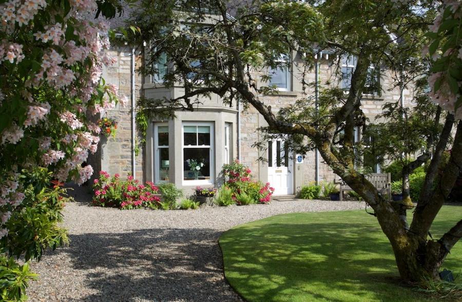 Dunmurray Lodge Guesthouse And Loft Apartment ピトロクリー エクステリア 写真
