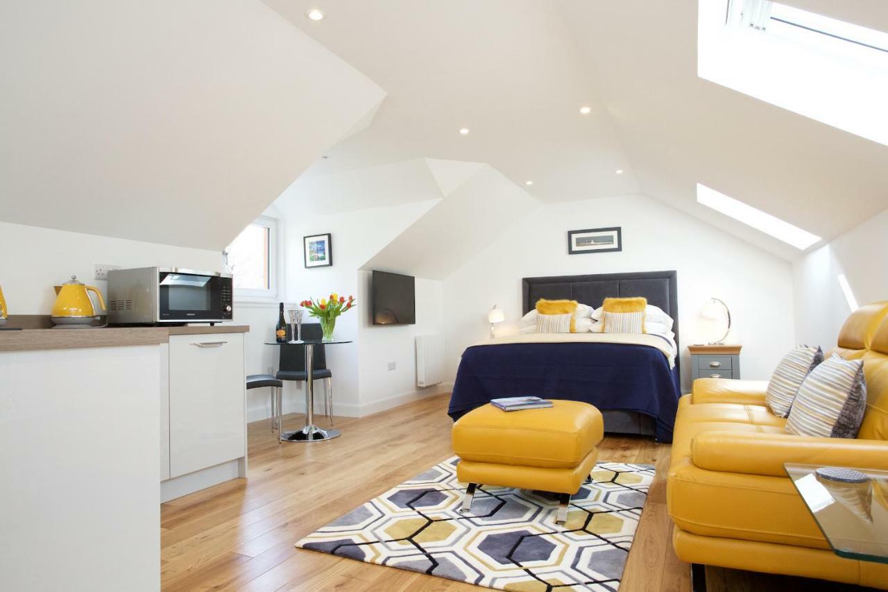 Dunmurray Lodge Guesthouse And Loft Apartment ピトロクリー エクステリア 写真